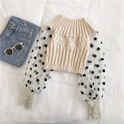 Naiste moodne kolmevärviline pitsiga kootud pluus