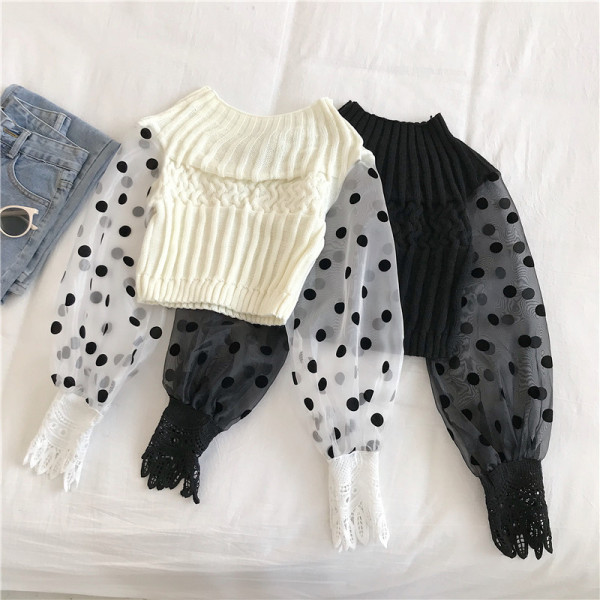 Naiste moodne kolmevärviline pitsiga kootud pluus