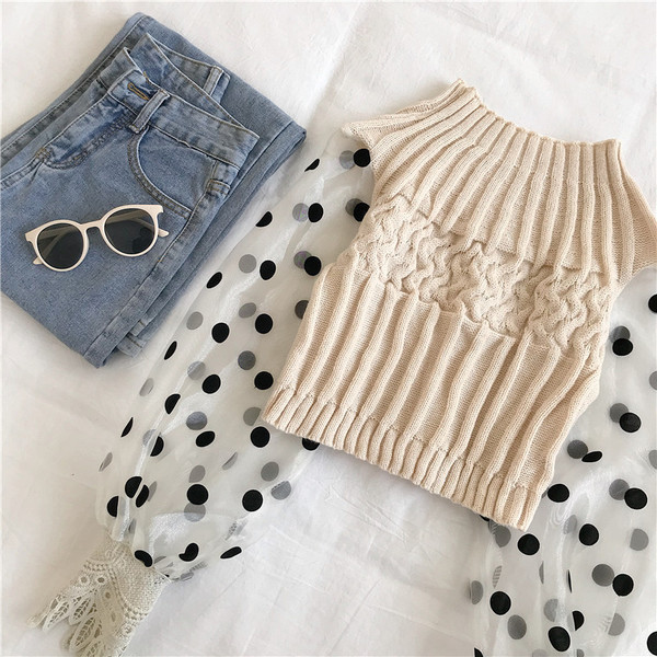 Naiste moodne kolmevärviline pitsiga kootud pluus