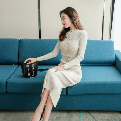 Дълга дамска рокля с копчета и колан