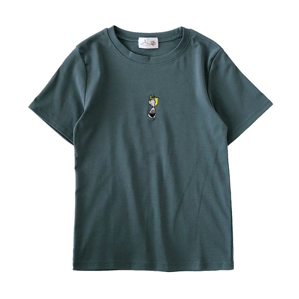 Női alkalmi blúz több színben, hímzéssel, ovális nyakkivágással