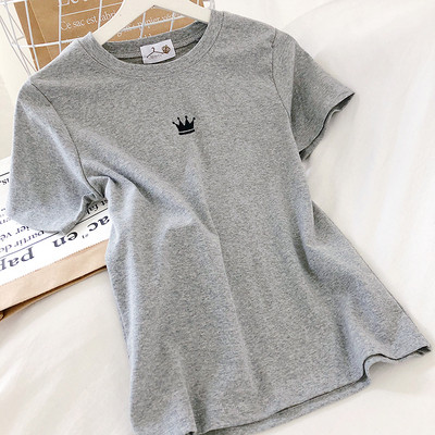 Naiste vabaaja pluus lühikeste varrukate ja ovaalse kaelusega