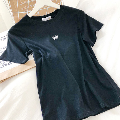 Naiste vabaaja pluus lühikeste varrukate ja ovaalse kaelusega