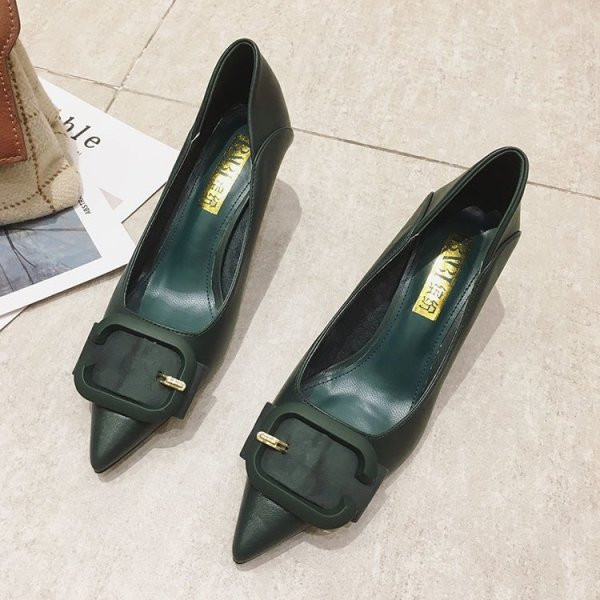 Модерни ежедневни обувки с нисък ток и катарама