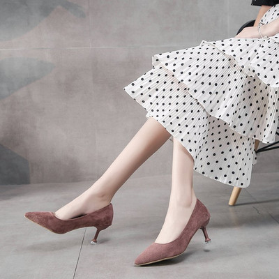 Дамски ежедневни обувки с нисък ток заострен модел