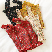 Naiste aktuaalne neljas värvitoonis lillemustriga lühike topp