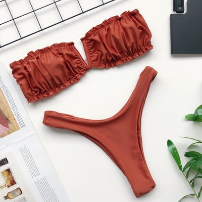 Kaheosaline silla-tüüpi ülaosa ja V-kaelusega ujumistrikoo