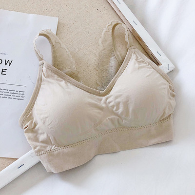 Női rövid melltartó négy színben, csipkével