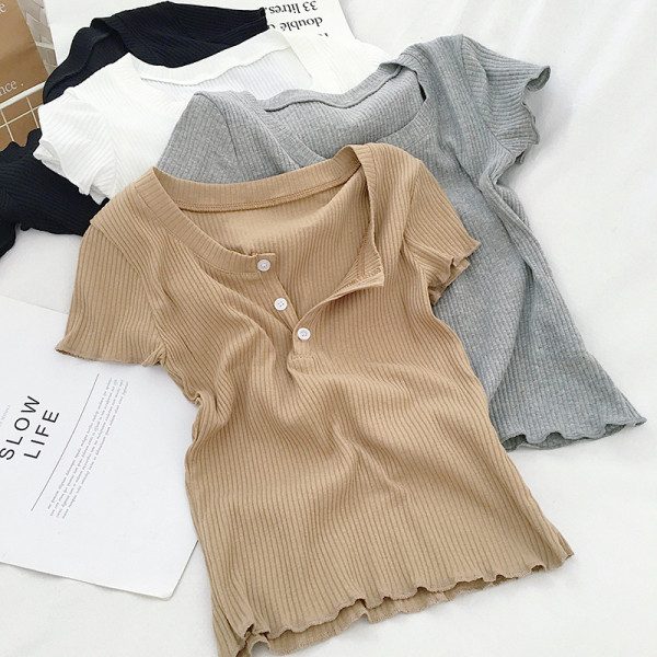 Női blúz széles modell négy színben gombokkal