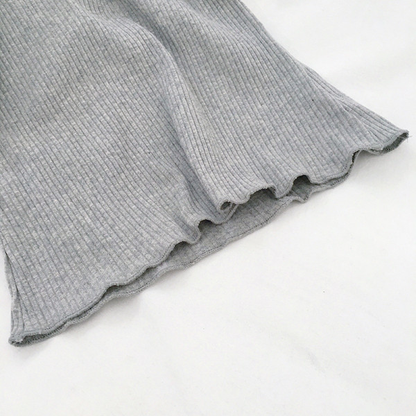 Női blúz széles modell négy színben gombokkal