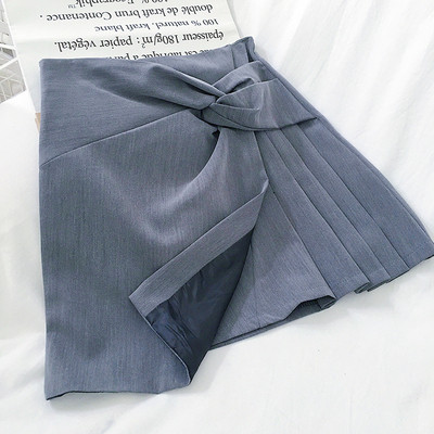 Naiste kaasaegne seelik kolmes värvitoonis asümmeetriline mudel