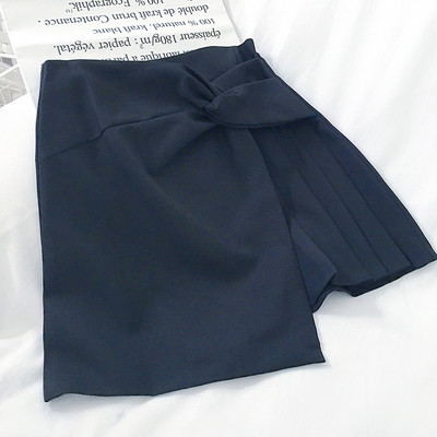 Naiste kaasaegne seelik kolmes värvitoonis asümmeetriline mudel