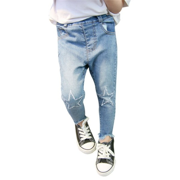 Moodsad laste teksad tüdrukutele tikandite ja taskutega