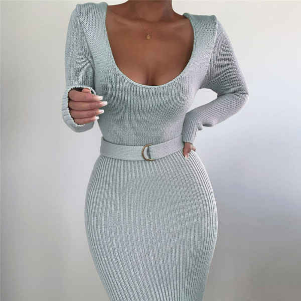 Moodne naiste kleit vöö ja ümara kaelusega