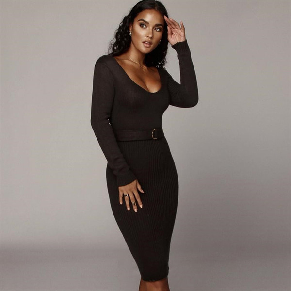 Moodne naiste kleit vöö ja ümara kaelusega