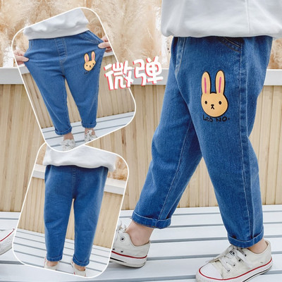 Vabaaja aplikatsiooniga lasteteksad tüdrukutele