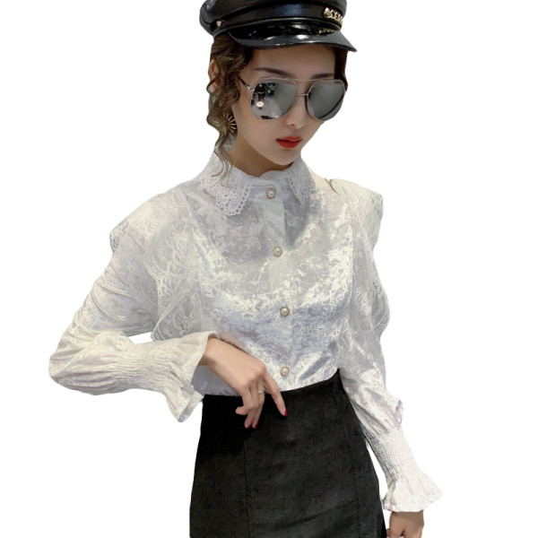 Stiilne naiste sametsärk pitsi ja lootosevarrukatega