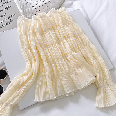 Naiste aktuaalne pluusiga liibuv mudel kolmes värvitoonis