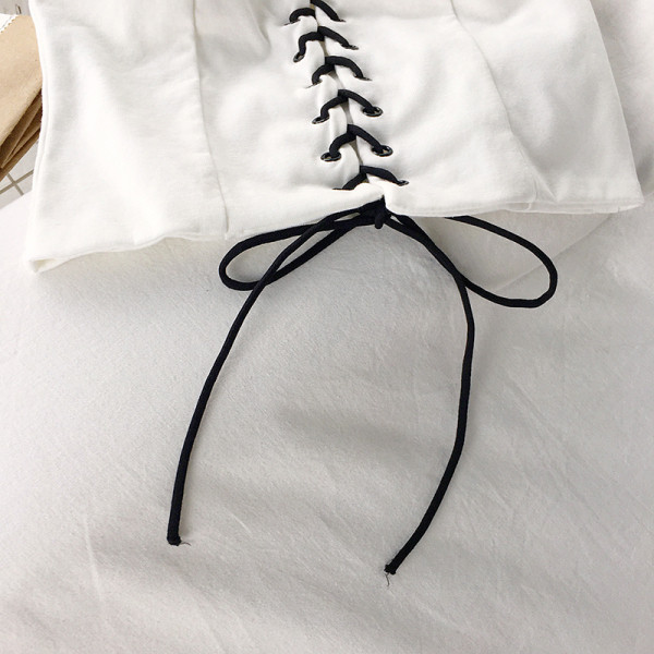 Naiste moodne lühike valge ja must lipsudega topp