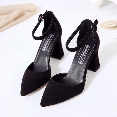 Moodsad naiste kingad ökoseemisnahast ja kõrge paksu kontsaga