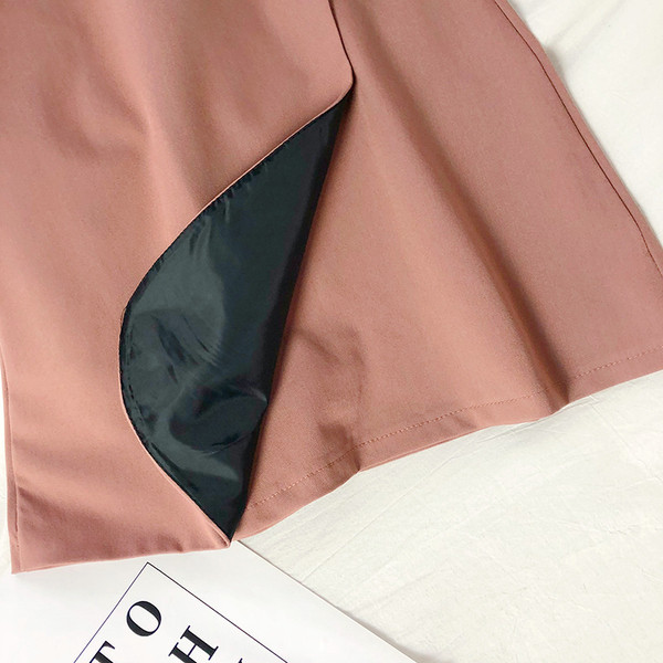 Naiste vabaaja neljas värvitoonis nööbiga lühike seelik