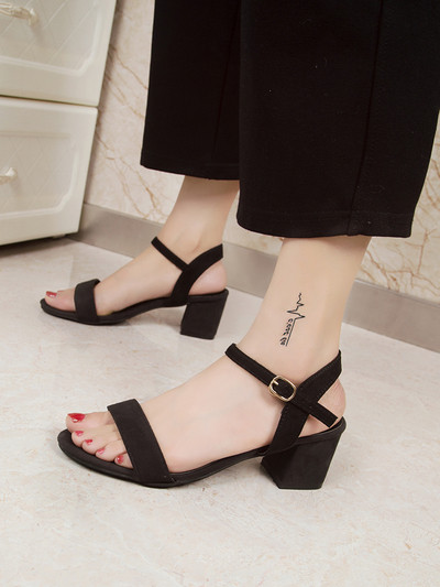 Дамски ежедневни сандали от еко велур с нисък дебел ток