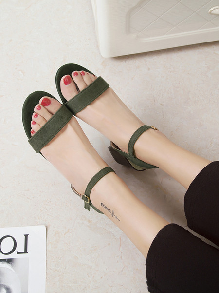 Női alkalmi szandál öko velúrból, alacsony vastag sarokkal