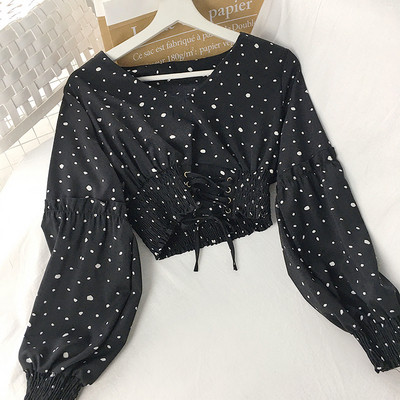 Modern női rövid, pöttyös blúz, három színben, nyakkendővel