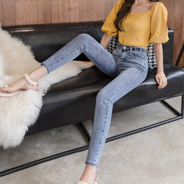 Naiste vabaaja liibuvad teksad kõrge vöö ja vööga