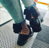 Γυναικείες κάλτσες με διακόσμηση με κορδέλα