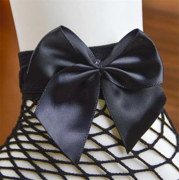 Γυναικείες κάλτσες με διακόσμηση με κορδέλα