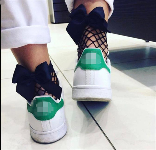 Γυναικείες κάλτσες με διακόσμηση με κορδέλα