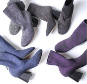 Stiilsed läikiva efektiga naiste saapad - soki tüüpi