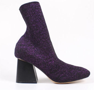 Stiilsed läikiva efektiga naiste saapad - soki tüüpi