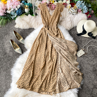 Pikk naiste retro täpiline kleit spitsikaelusega