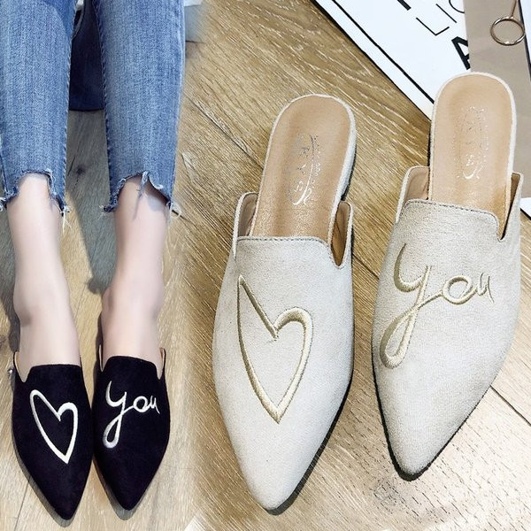 Női alkalmi papucs öko velúrból és hímzéssel