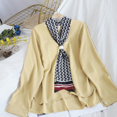 Modern női ing V-nyakú és gyöngy díszítéssel