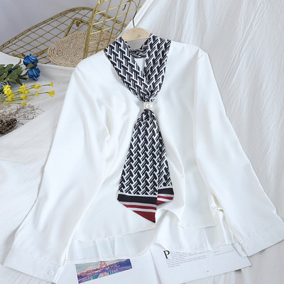 Modern női ing V-nyakú és gyöngy díszítéssel