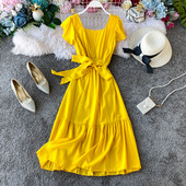 Lühikeste varrukate ja vöökoha lipsudega pikk naiste kleit