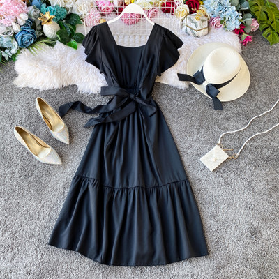 Lühikeste varrukate ja vöökoha lipsudega pikk naiste kleit