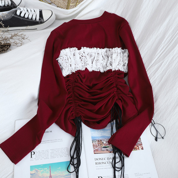 Női blúz O-nyakkal és csipkével