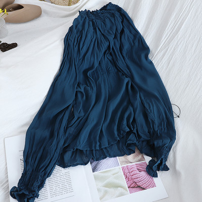 Naiste plisseeritud särk, mille krae ja varrukad on kummiga