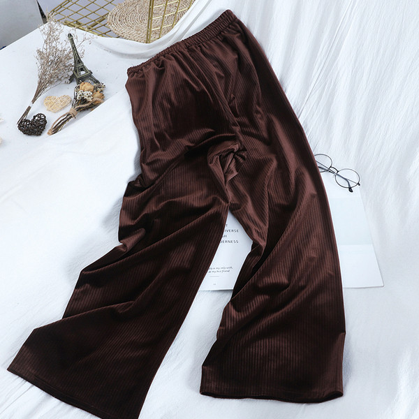 Széles retró nadrág kordbársonyból, derékrészben gumival