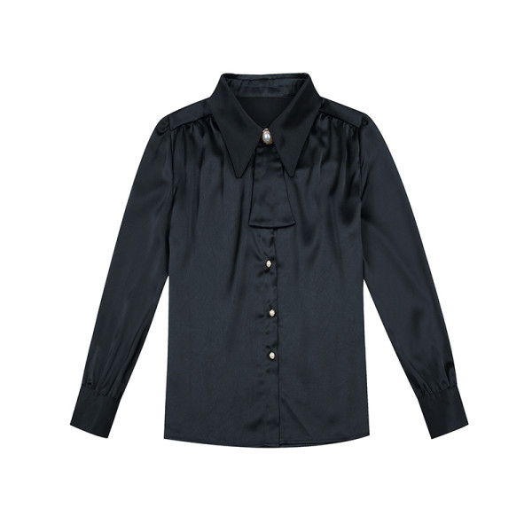 Дамска риза от шифон с класическа яка и копчета