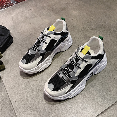 Modern női tornacipő eko bőrből és textilből, fűzővel és durva talppal