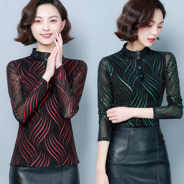 Moodne poolkõrge krae ja nööpidega naiste pluus