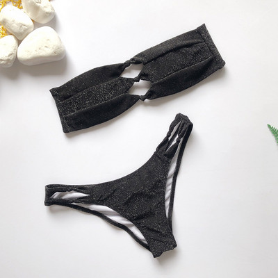 Modern kétrészes fürdőruha fényes hatással