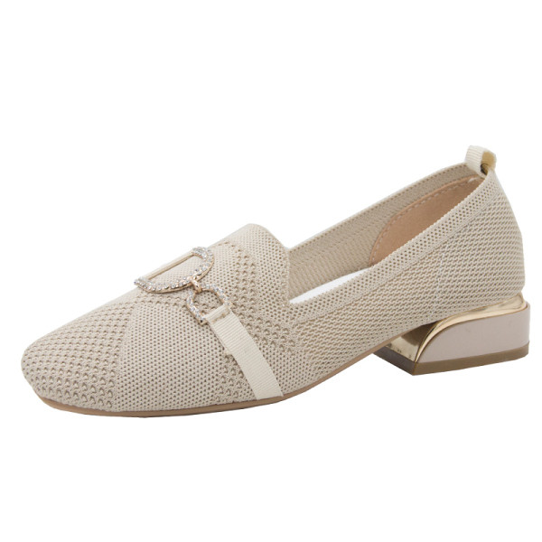 Naiste vabaaja tekstiilist pandla ja kividega kingad - kaks mudelit