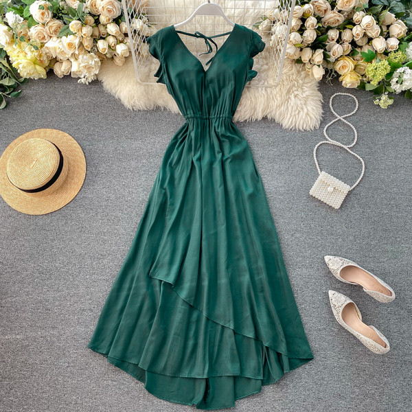 Дамска дълга рокля с V-образно деколте и гол гръб 