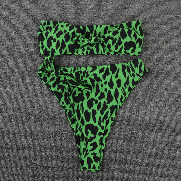 Praegune kaheosaline leopardimustri ja dekoratiivse sõlmega ujumistrikoo